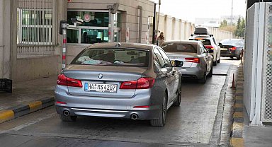 Gurbetçilerin Avrupa'ya dönüş yolunda hüzünlü vedası