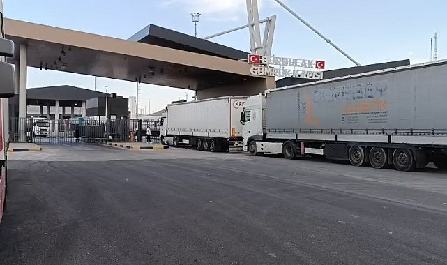 Gürbulak Gümrük Kapısı'nda tır kuyruğu oluştu