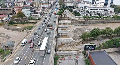 Haçkalı Baba Kavşağı'nda köprü çalışmaları devam ediyor
