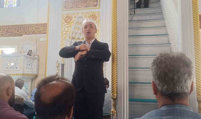 Hakkâri'de Cuma Hutbesi işaret diliyle anlatıldı