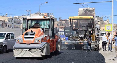 Haleplibahçe Caddesi'nde asfalt çalışmaları sürüyor