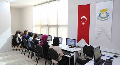 Haliliye Belediyesinden gençlere klavye eğitimi
