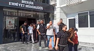 Hastane otoparkındaki araçtan 256 bin 900 uyuşturucu hap çıktı: 2 şüpheli tutuklandı