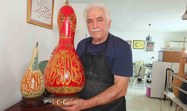 Hat sanatçısı su kabağına işlediği eserini, Cumhurbaşkanlığı Külliyesi'ne hediye etmek istiyor
