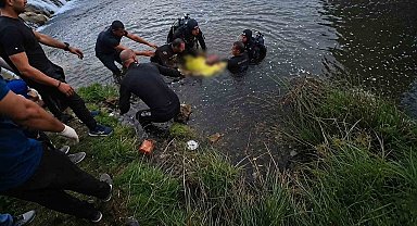 Hayatını ortaya koyan babası tarafından kurtarılan minik çocuk hayat savaşını kaybetti