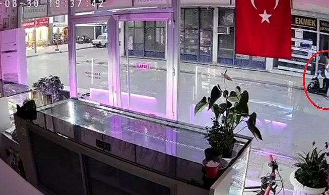 Hiç tanımadığı adamı bıçakla yaraladı, polisi görünce 'Game Over' diyerek teslim oldu