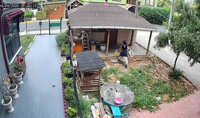 Hırsızlık avı kamerada: Bahçeleri tek tek gezip tava, tüp, yağ ne varsa çaldılar
