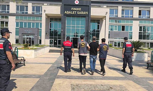 Hırsızlık suçundan 25 yıl 9 ay hapis cezası bulunan hükümlü yakalandı