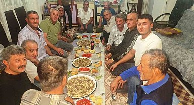 Hisarcık'ta asırlık gelenek: Avcılar tavşan etli tirit sofrasında buluştu