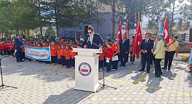 Hisarcık'ta İlköğretim Haftası coşkuyla kutlandı