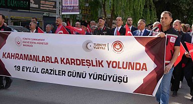 Iğdır'da "Kahramanlarla Kardeşlik Yolunda" yürüyüşü düzenlendi