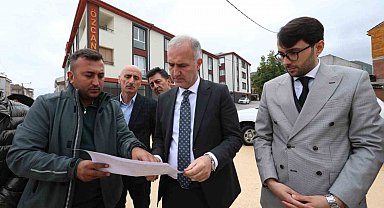 İnegöl'de 27 sokakta sathi kaplama çalışması başladı
