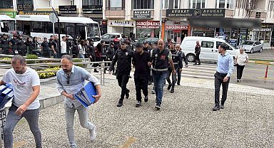 İnternetten araç satmak isteyenleri "güvenli ödeme" tuzağıyla dolandıran şahıslara operasyon: 18 gözaltı