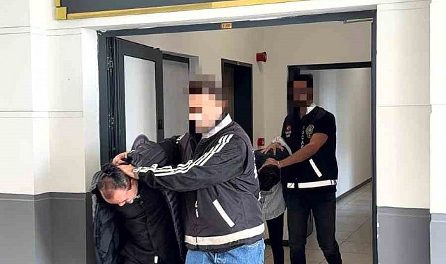 İş görüşmesi bahanesiyle açtırdıkları hesaplardan kredi çekip, paraları kendi hesaplarına aktardılar