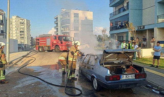 İskenderun'da Tofaş alevlere teslim oldu