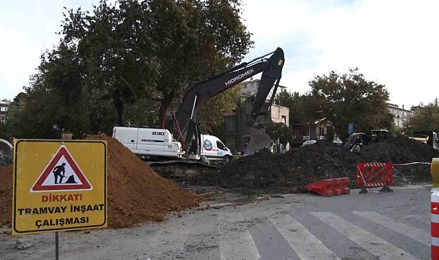 İSKİ'nin alt yapı çalışması sırasında doğalgaz borusu delindi, vatandaşlar büyük panik yaşadı