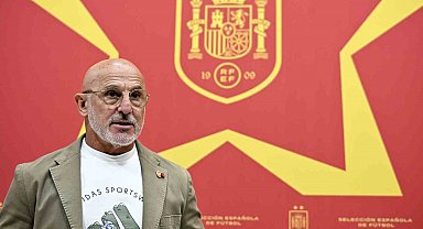 İspanya, Teknik Direktör Luis de la Fuente'nin sözleşmesi 2032'ye kadar uzattı