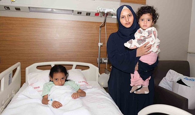 İsrail saldırılarında yaralanan Filistinli Sıla Türkiye'de tedavi altına alındı