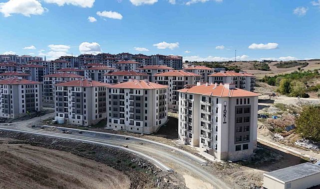 İstanbul'da kiralık sosyal konut başvuruları başladı: Arnavutköy'deki 90 konut havadan görüntülendi