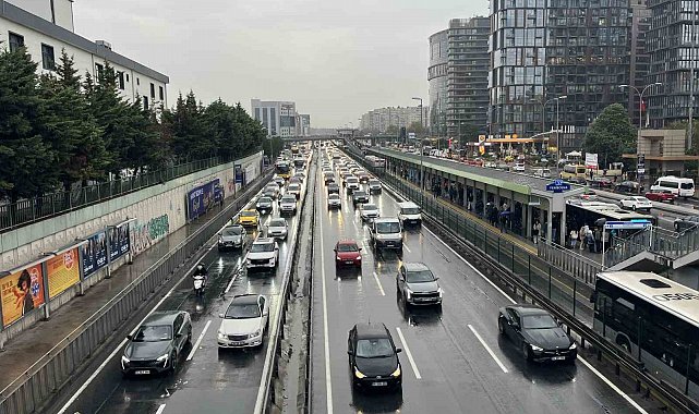 İstanbul'da trafik yoğunluğu yüzde 85'e ulaştı