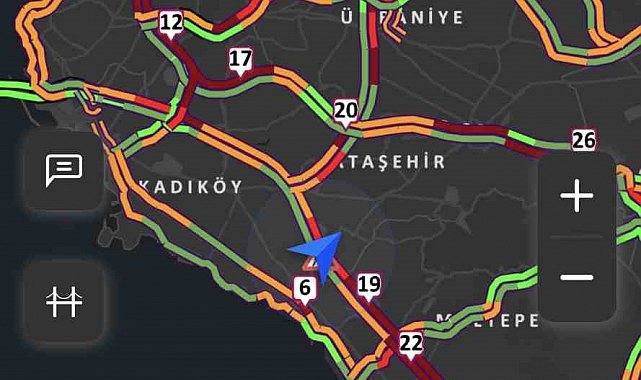 İstanbul'da yağış trafiği etkiledi: Anadolu Yakası'nda yoğunluk yüzde 78'e ulaştı