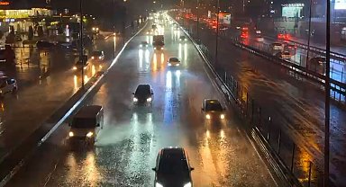 İstanbul'da yağmur etkili olmaya başladı