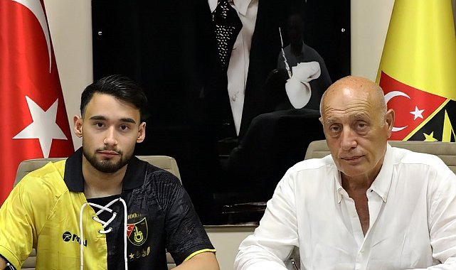 İstanbulspor, Ünal Emre Durmuşhan'ı renklerine bağladı