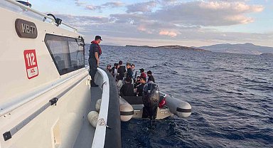 İzmir'de 15 düzensiz göçmen yakalandı