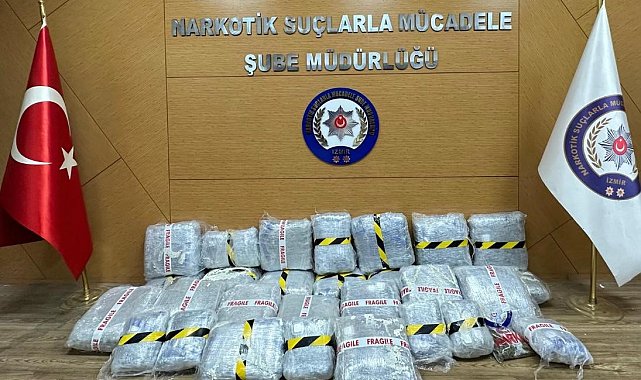 İzmir'de bir evde 80 kilo uyuşturucu ele geçirildi