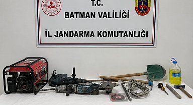 Jandarmadan kaçak kazı operasyonu: 4 şüpheli suçüstü yakalandı