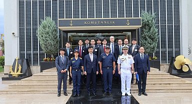Japonya Parlamentosu milletvekilleri, İstanbul Tersanesi Komutanlığını ziyaret etti