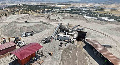 Kahramanmaraş'ta 200 bin metreküp enkaz ekonomiye kazandırıldı