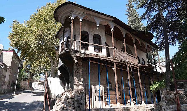 Kahramanmaraş'ta Tarihi Çiftaslan Konağı'nın restorasyonuna başladı