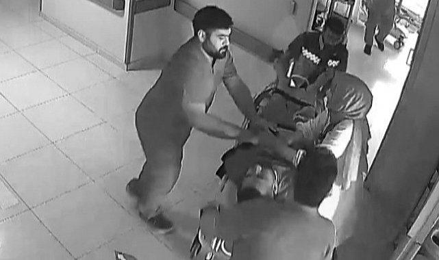 Kalbi iki kez duran hasta, kendisini hayata döndüren doktoruna çiçekle teşekkür etti