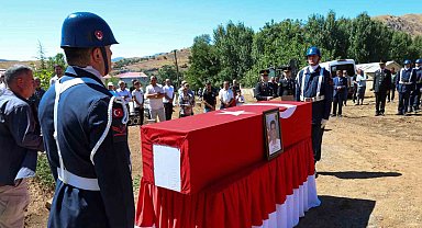 Kalp krizi geçiren güvenlik korucusu son yolculuğuna uğurlandı