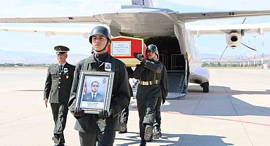 Kalp krizi geçirerek şehit olan Uzman Çavuş Sevim'in naaşı Elazığ'a getirildi