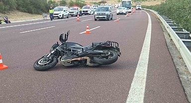 Kamyona çarpan motosiklet sürücüsü hayatını kaybetti