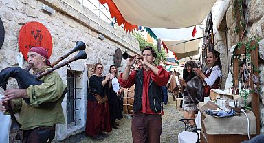 Kapadokya'da Orta Çağ Panayırı renkli görüntülere sahne oldu