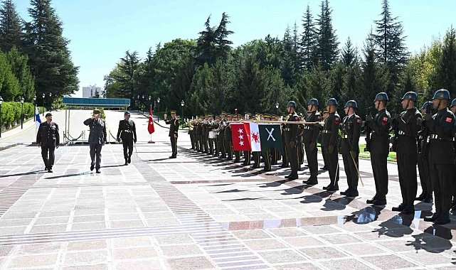 Kara Kuvvetleri Komutanı Tokel, Finlandiyalı mevkidaşı Valimaki ile bir araya geldi