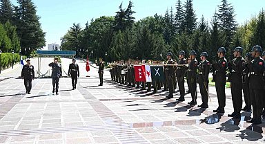 Kara Kuvvetleri Komutanı Tokel, Finlandiyalı mevkidaşı Valimaki ile bir araya geldi