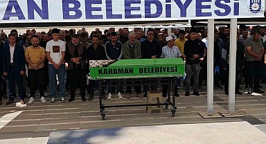 Karaman'da evlerinde ölü bulunan karı koca toprağa verildi