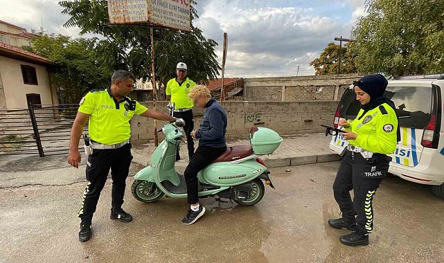 Karaman'da ters yönde giden kasksız motosiklet sürücüsüne 12 bin 500 lira ceza