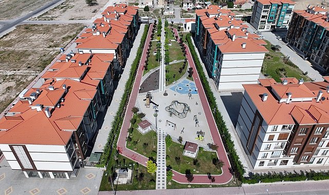 Karatay'ın şehircilik tecrübesi yayına dönüşüyor