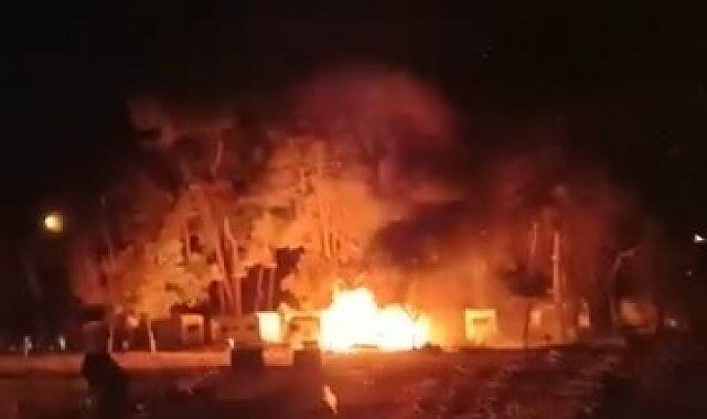 Karavan gece yarısı alev alev yandı