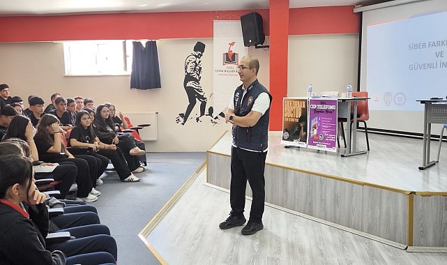 Kars'ta 120 öğrenciye siber güvenlik eğitimi