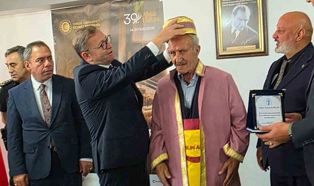 Kars'ta Ahilik Haftası coşkusu: Yılın Ahisi Tayyar Kaplan'a şed bağlandı