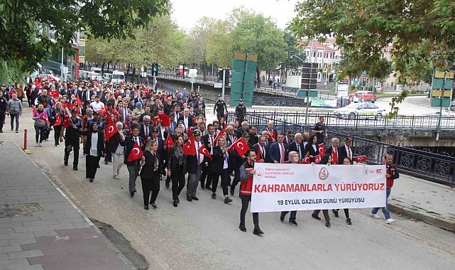 Kastamonu'da 'Gaziler Günü'ne özel yürüyüş