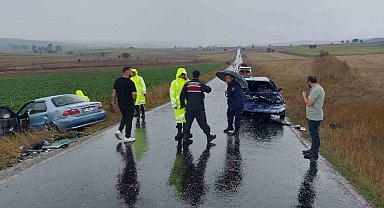 Kastamonu'da iki otomobil çarpıştı: 2 yaralı