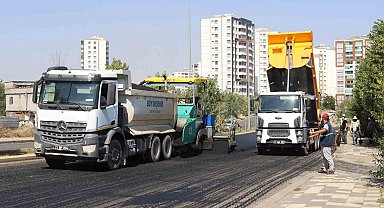 Kayapınar ve Bağlar'da 2 cadde 10 bin 400 ton asfaltla yenilendi