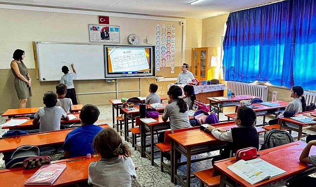 Kaymakam Sözen, Yazıkent'te öğrencilerle bir araya geldi